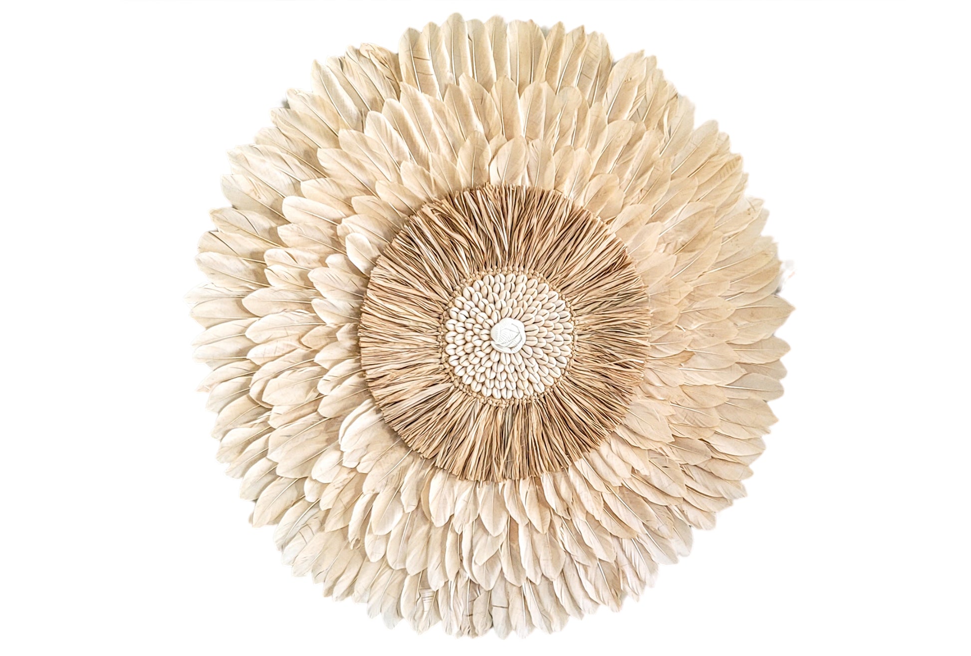 Boho Wanddeko aus Federn & Muscheln – Handgefertigt aus Bali