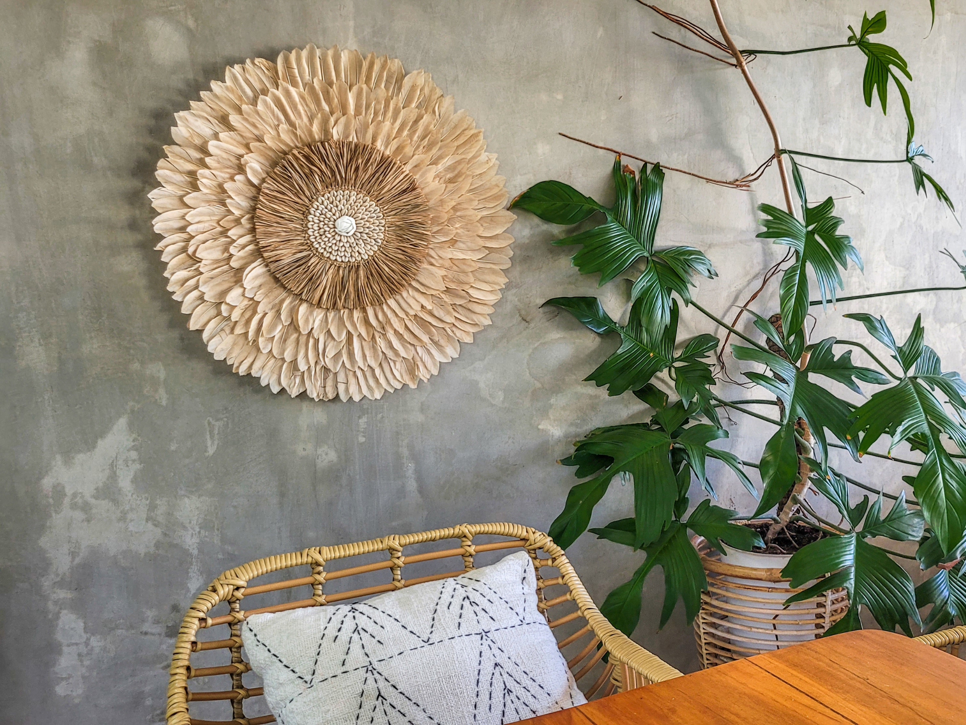 Exotische Wanddeko im Boho Stil – Handgefertigt mit Raffia