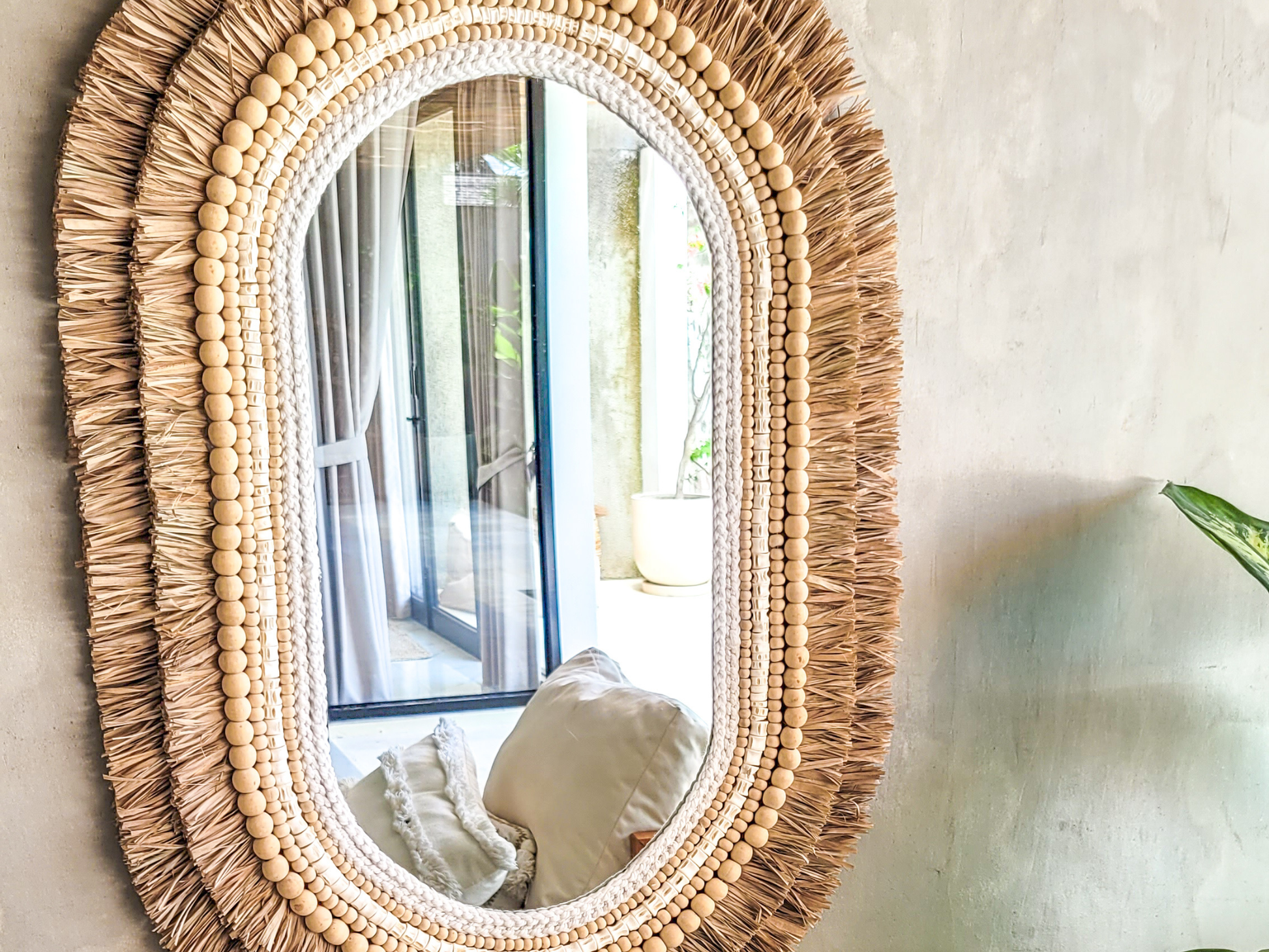 Natürlicher Ovalspiegel aus Bali Handarbeit